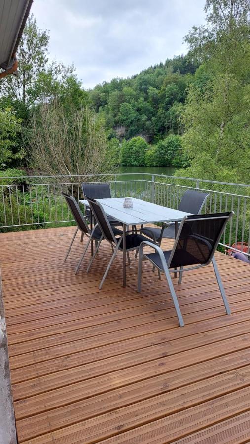 Gite En Bord De Meuse Монтерме Экстерьер фото